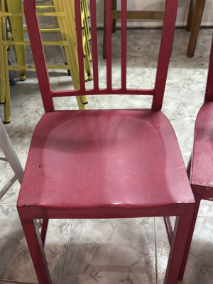 7 SILLAS METÁLICAS MUY BUEN ESTADO
