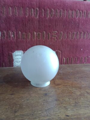 Tulipa globo vidrio satinado